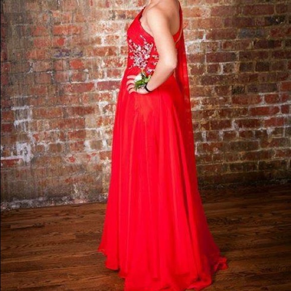 Prom dress size 2 - Picture 2 of 3